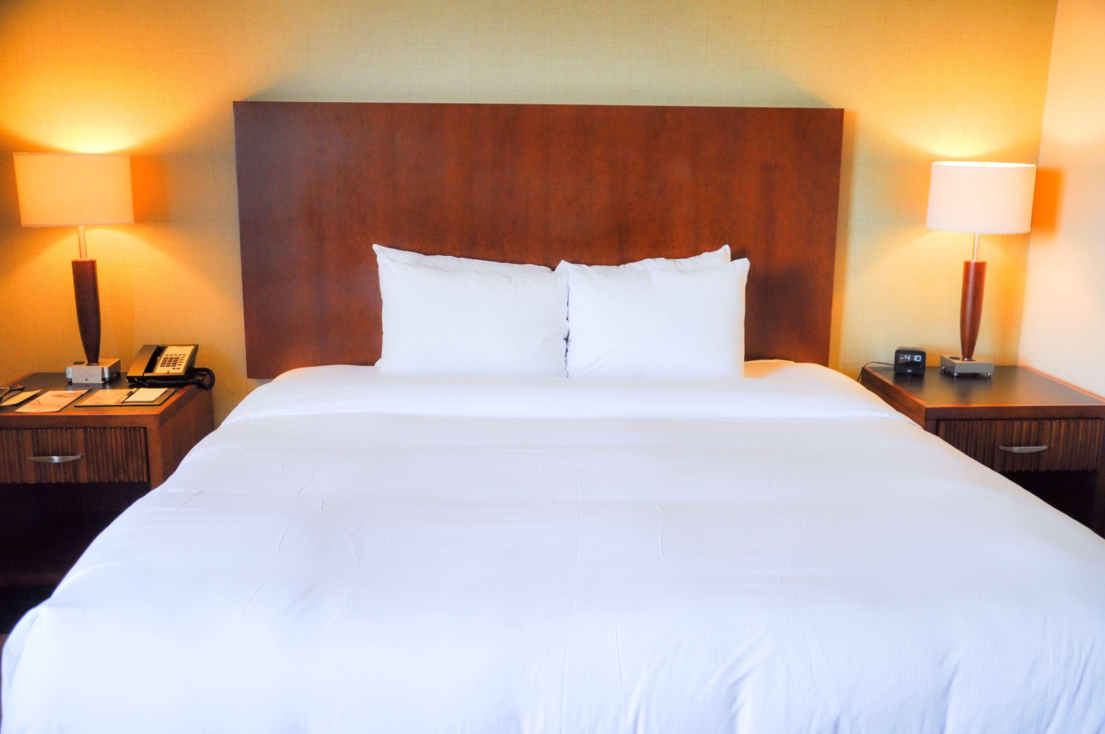 Doubletree Boston North Shore Danvers Exterior foto